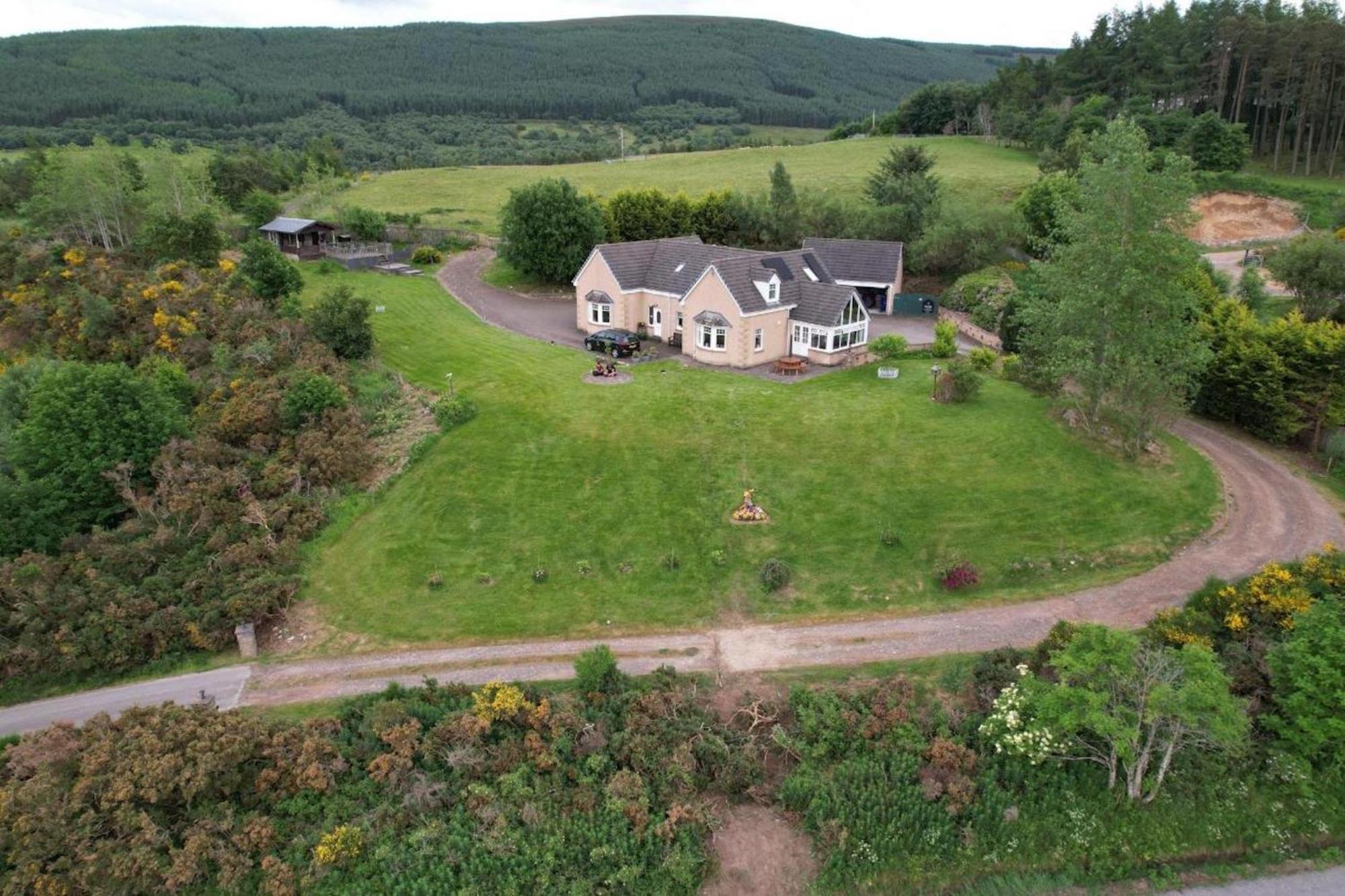 The Gables Whisky B&B Dufftown Exterior foto
