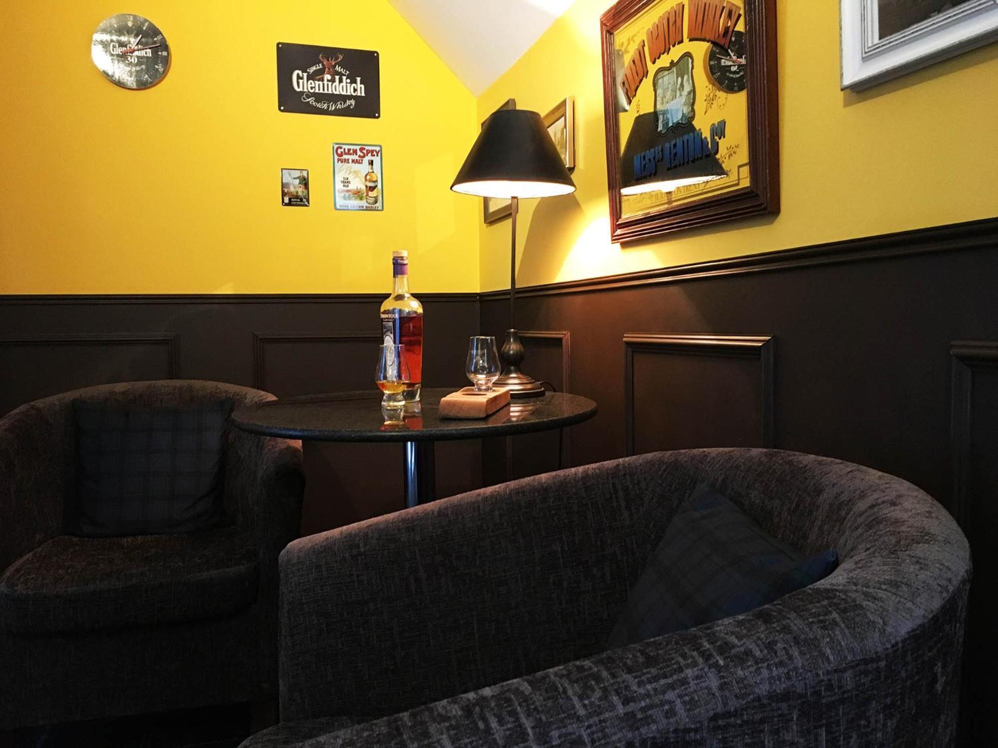 The Gables Whisky B&B Dufftown Habitación foto